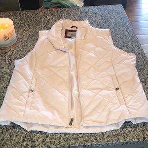 Xxl bass diamond stitch blush color vest worn once